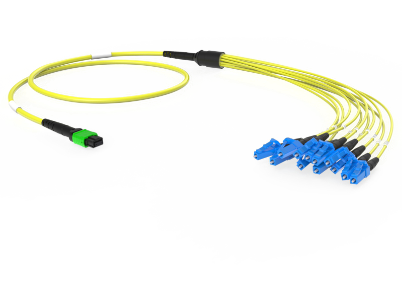 Оптическая соединительная сборка 12 x 09/125 OS2, MTPf/LC-UPC Simplex, усиленная