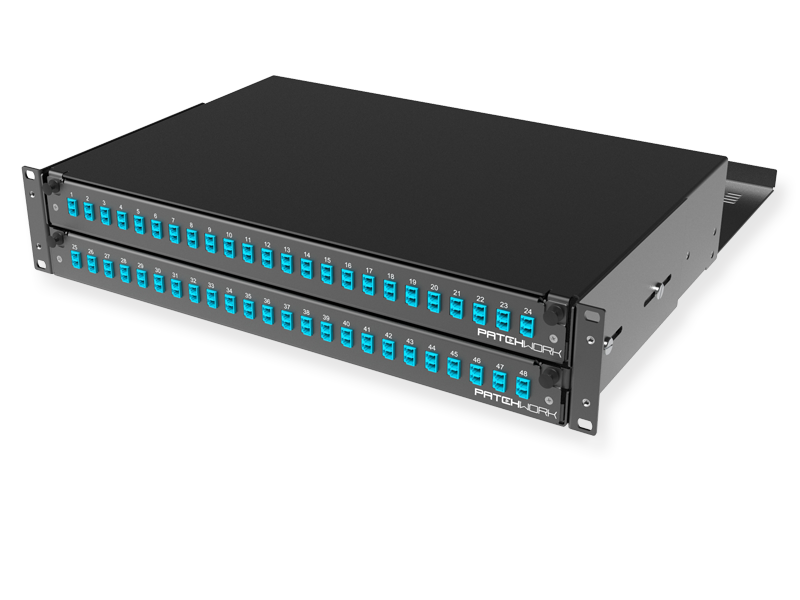 FO panel 48 x LC Duplex, 50/125 OM3